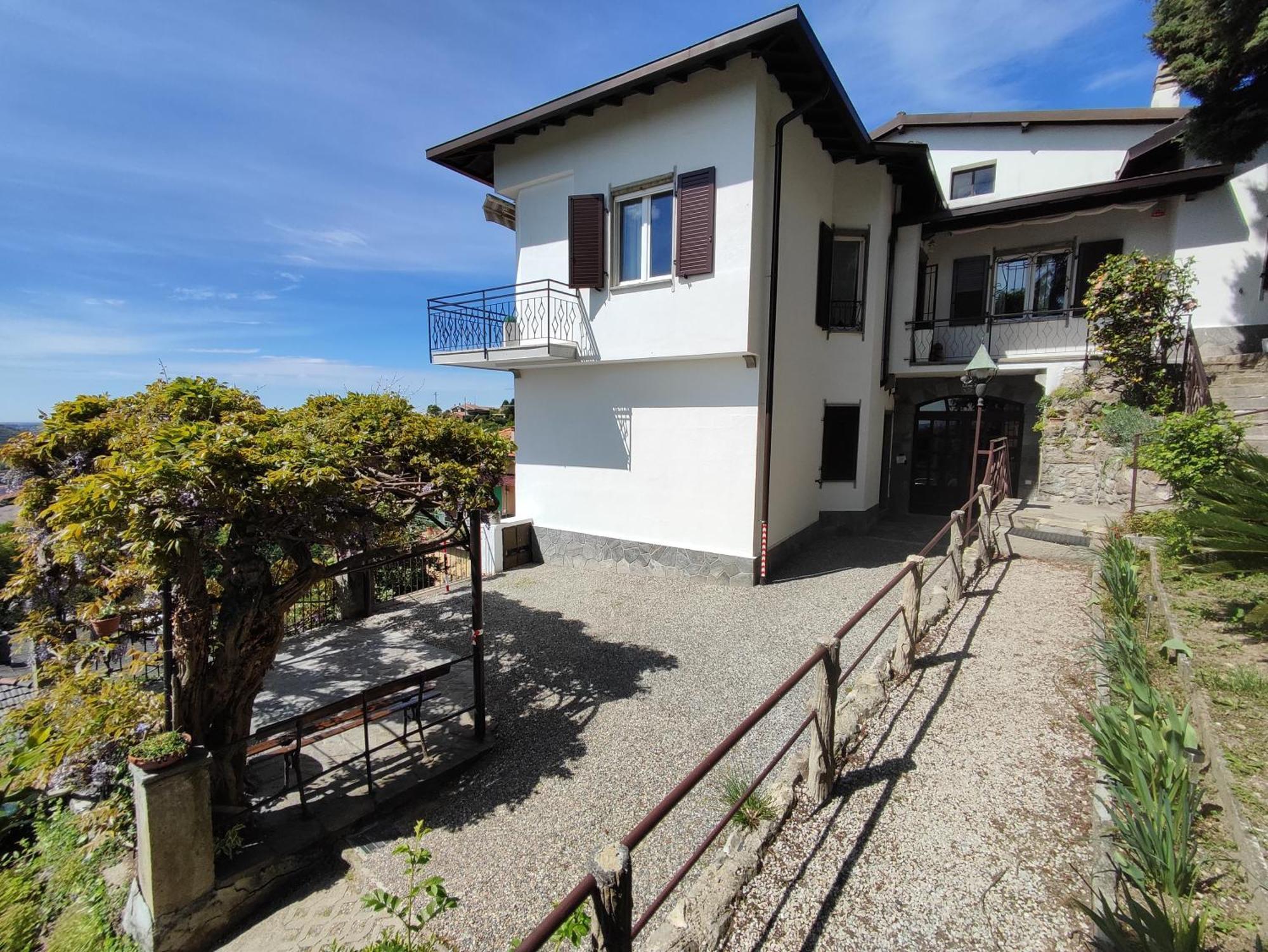 Villa Antonella, App. Vittoria Tavernerio Экстерьер фото