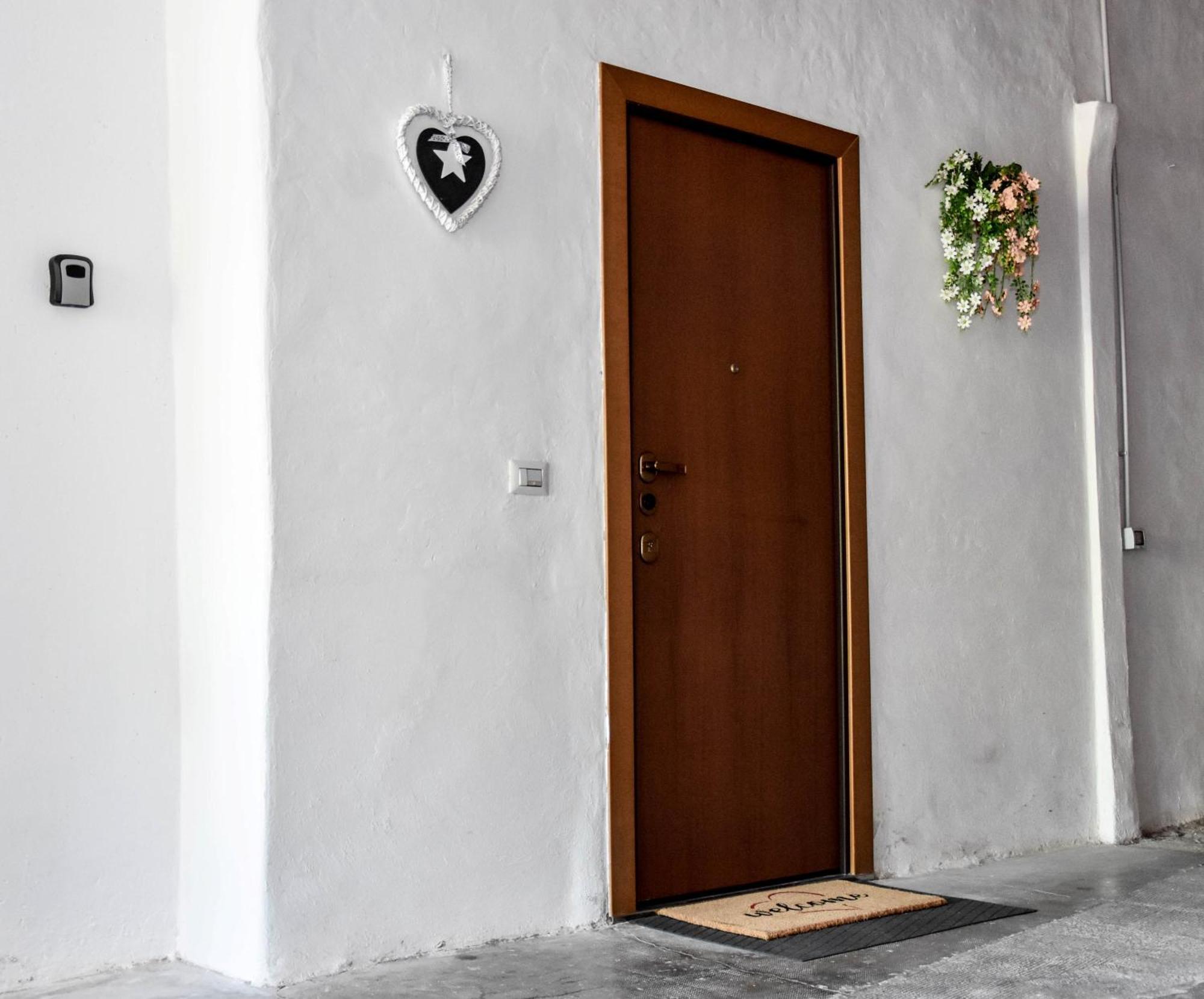 Villa Antonella, App. Vittoria Tavernerio Экстерьер фото