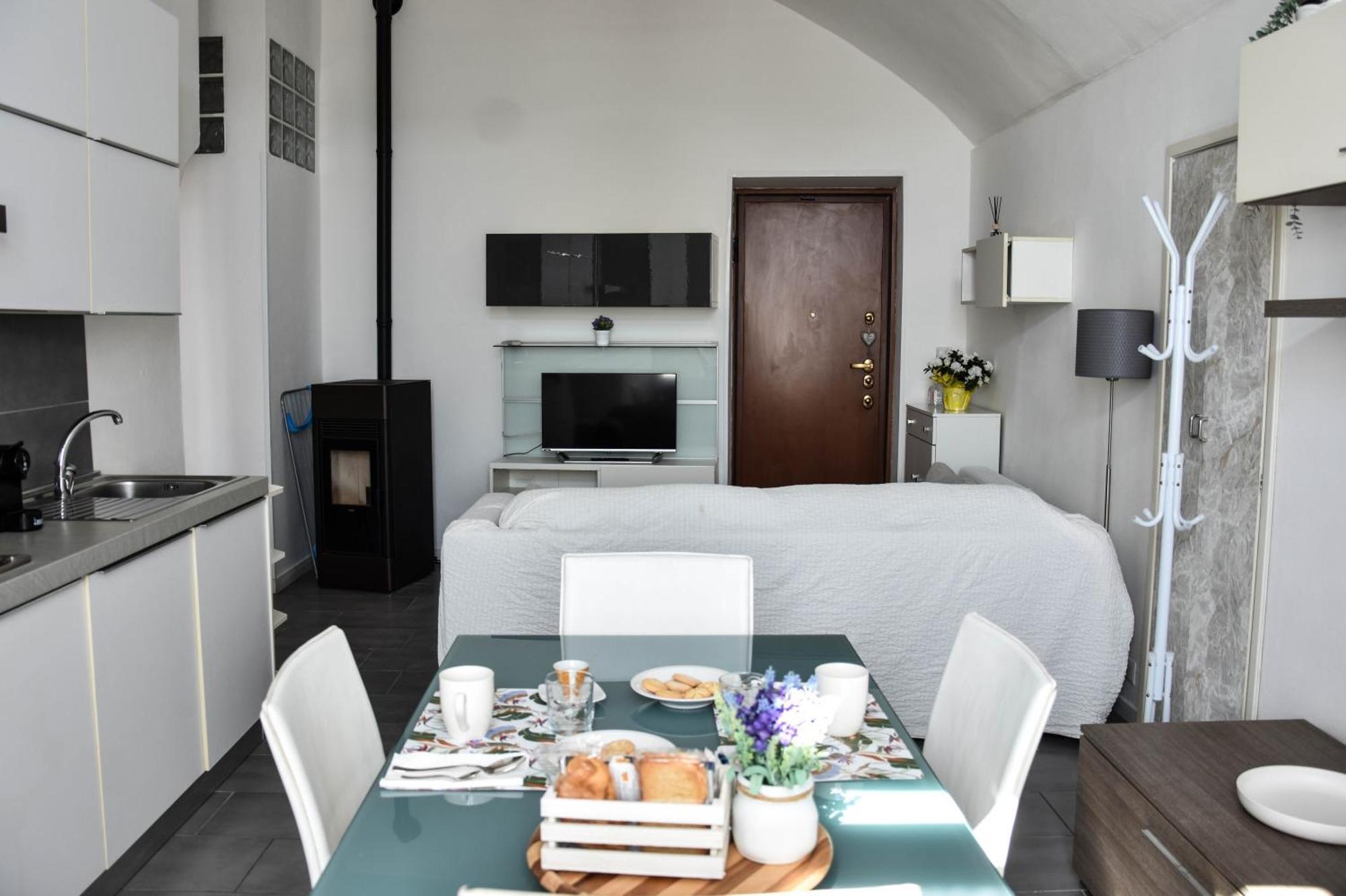 Villa Antonella, App. Vittoria Tavernerio Экстерьер фото