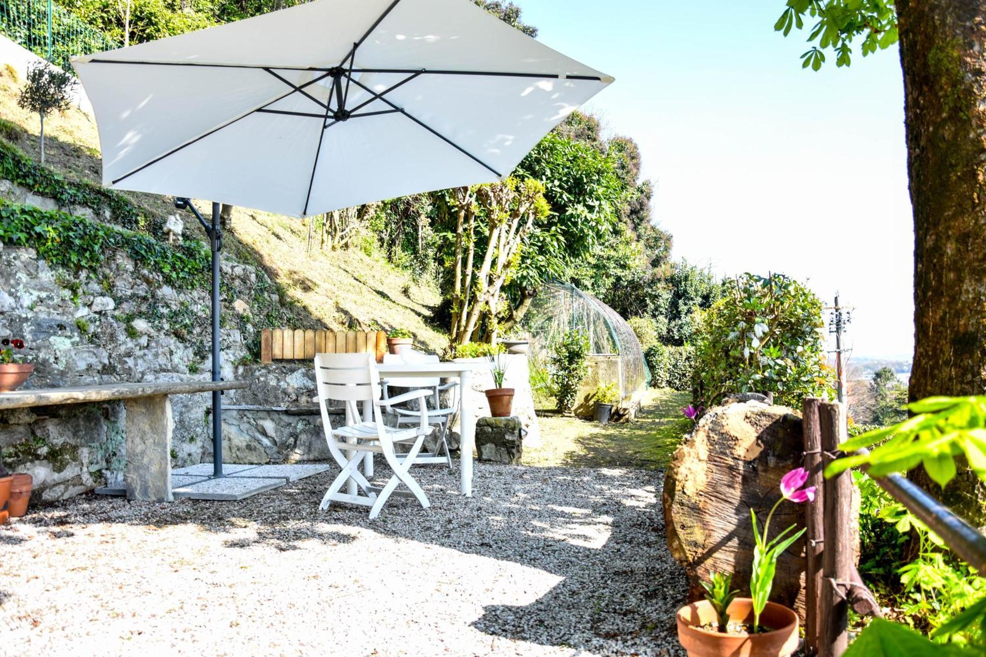 Villa Antonella, App. Vittoria Tavernerio Экстерьер фото