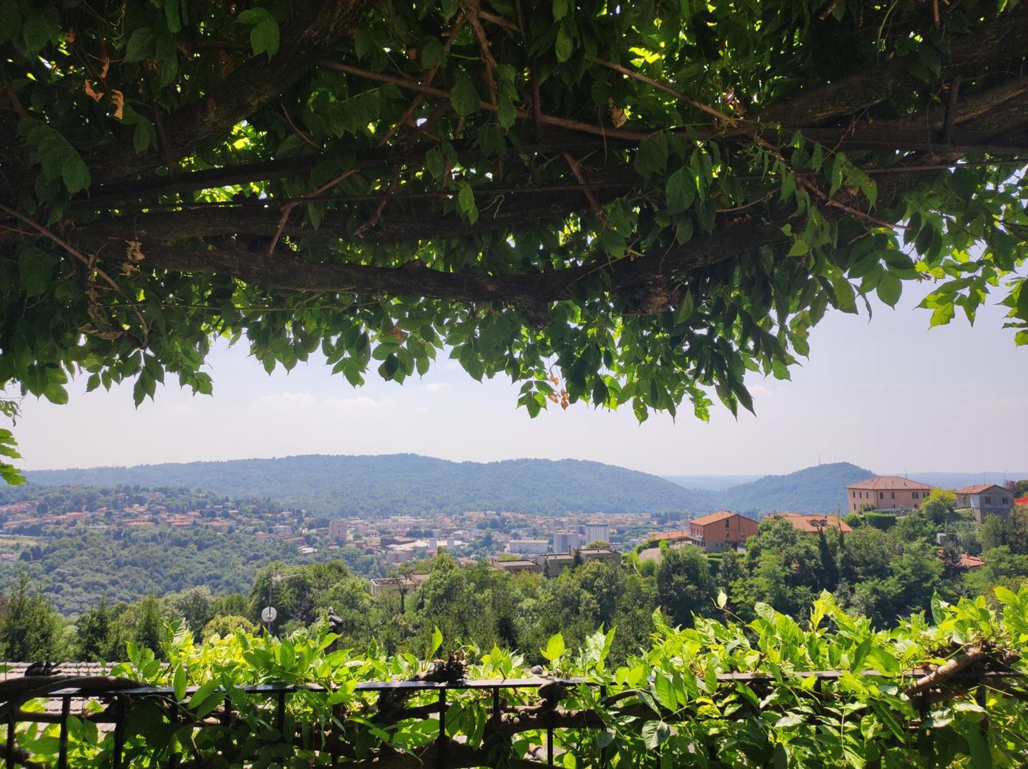 Villa Antonella, App. Vittoria Tavernerio Экстерьер фото